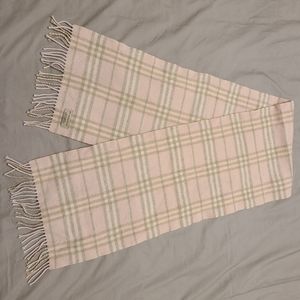 Burberry cashmere scarf - light pink